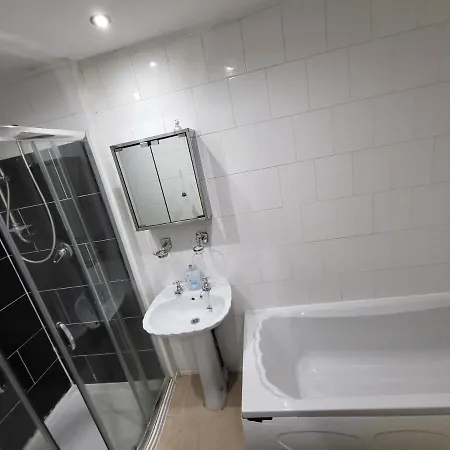 Hotel apartamentowy Mcf Short - Handsworth *